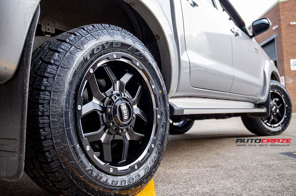 TOYOTA HILUX N70 4WD GD07 MATTE BLACK MILLED
